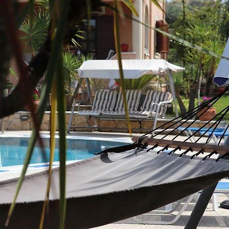 Mary Helen Apartments Kassiopi Luaran gambar