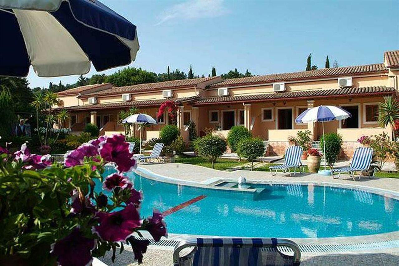 Mary Helen Apartments Kassiopi Luaran gambar