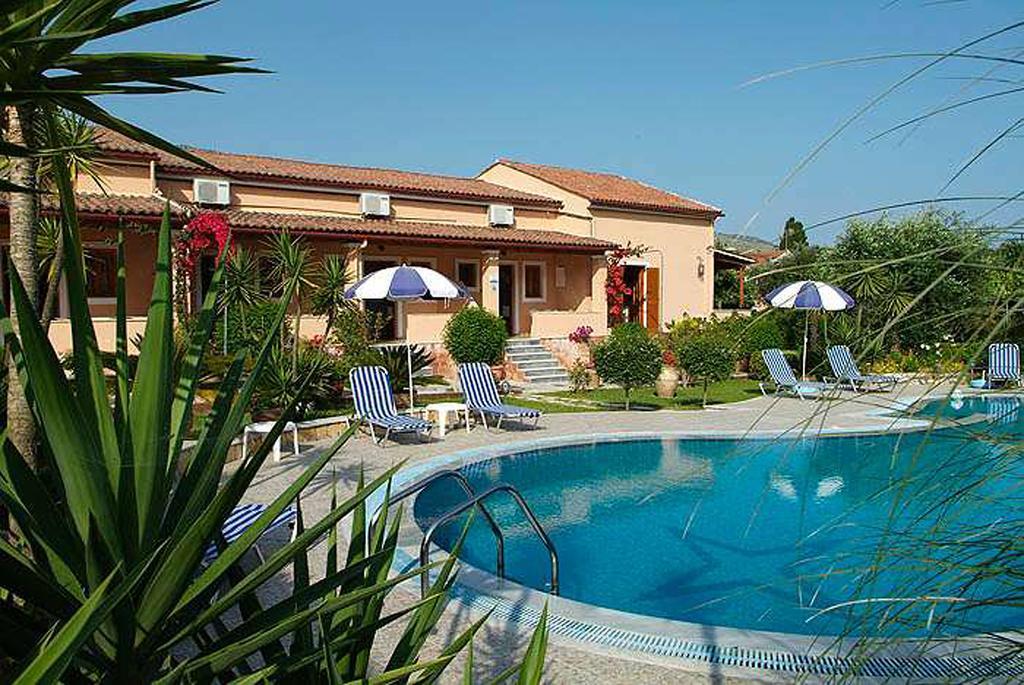 Mary Helen Apartments Kassiopi Luaran gambar