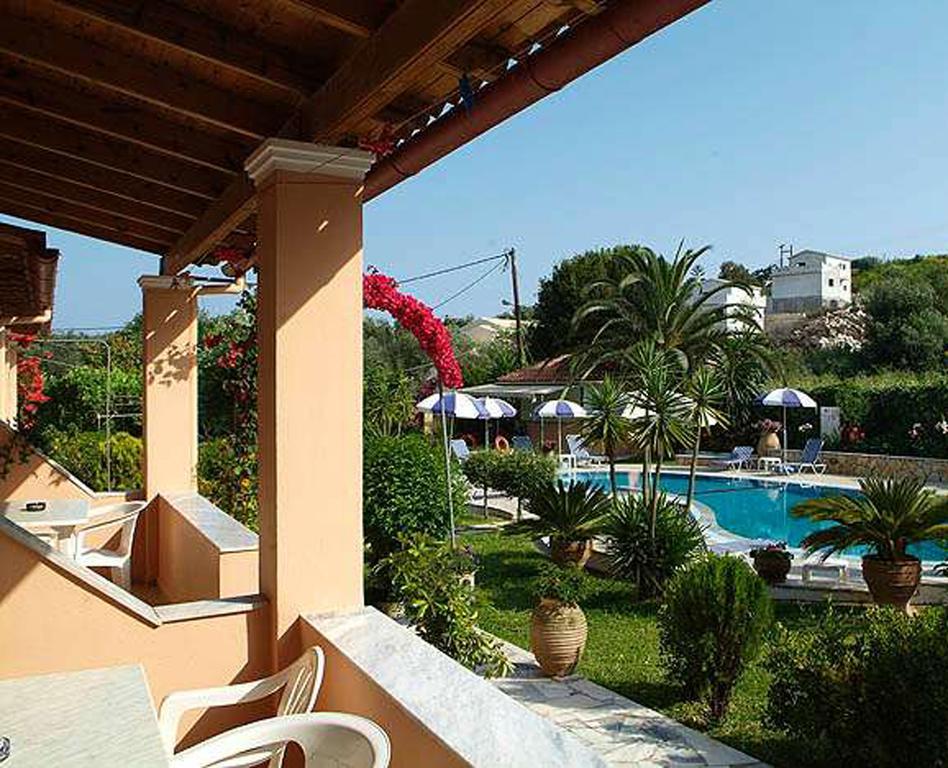 Mary Helen Apartments Kassiopi Luaran gambar